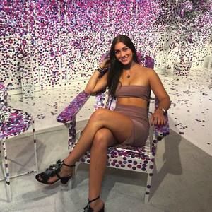 Meet your Posher, Miri